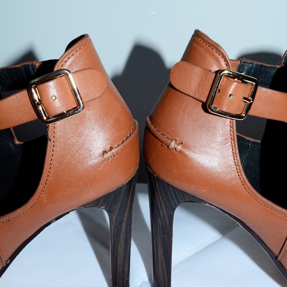 Coach Shoes - Picture 2 of 5